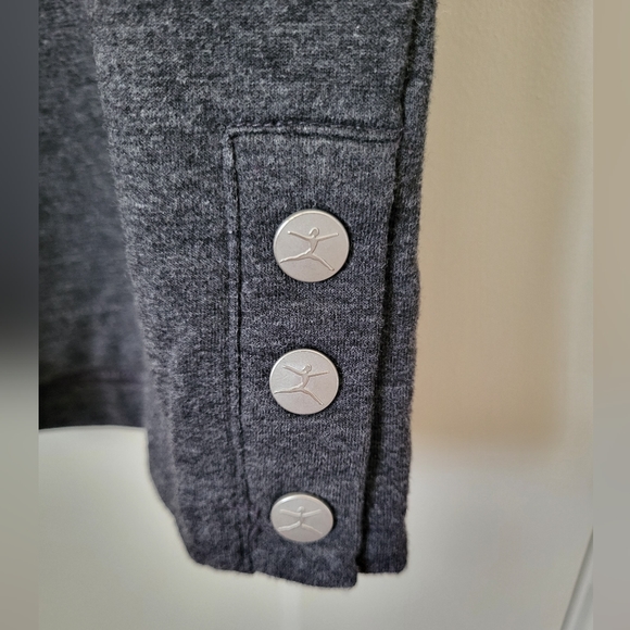 Danskin Cropped Pants - Picture 4 of 11